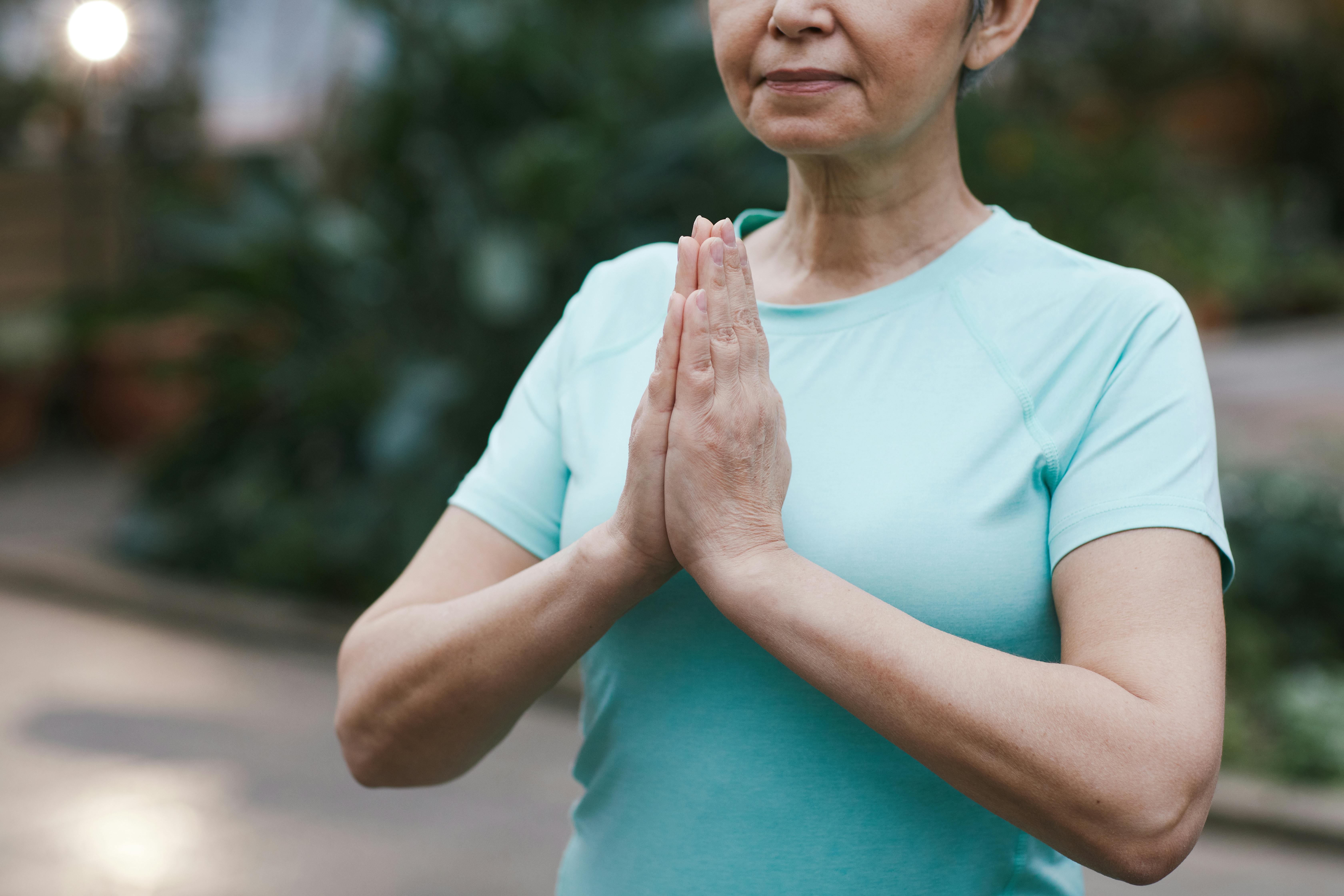Yoga Pilates post-opératoire sur chaise ou banc